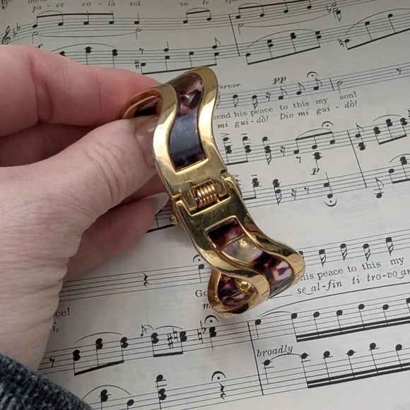 Geneva Gold Bangle Watch - Picture 10 of 14